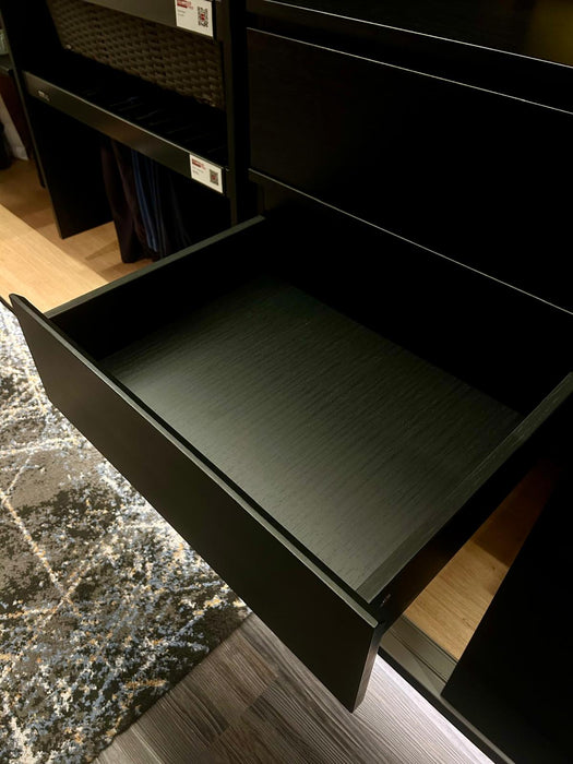 Installation for Drawer Systems